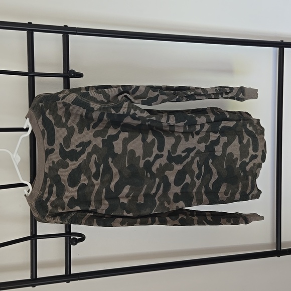 Long sleeve tee - Picture 2 of 3